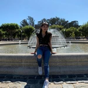 Meet your Posher, Tina